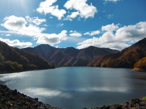 九頭竜湖